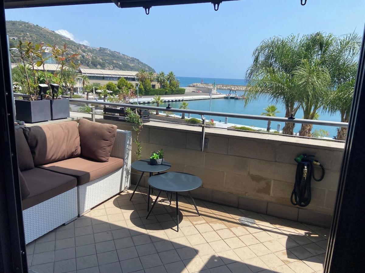 Luxury Apartment San Lorenzo Al Mare Exterior foto