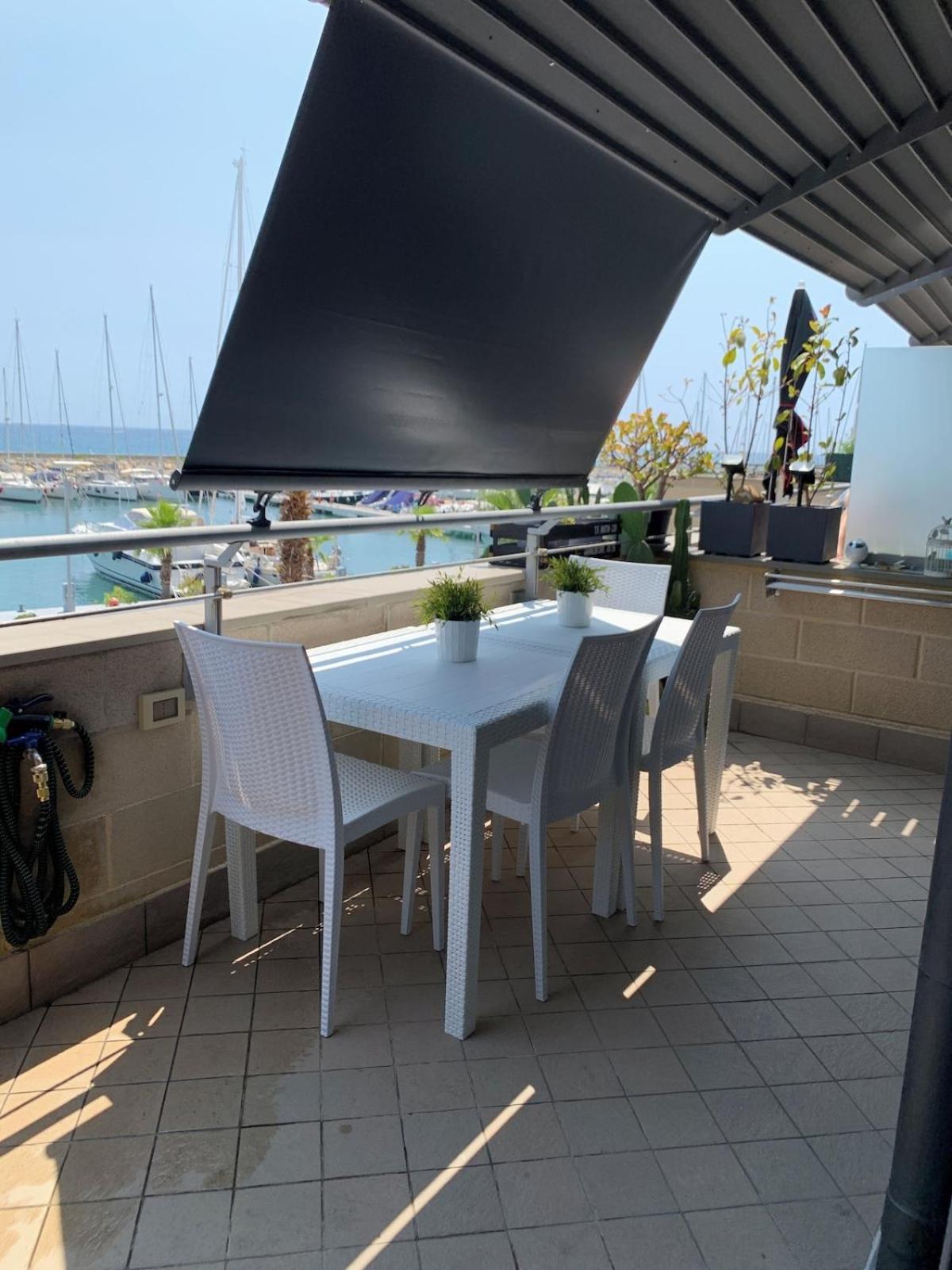 Luxury Apartment San Lorenzo Al Mare Exterior foto